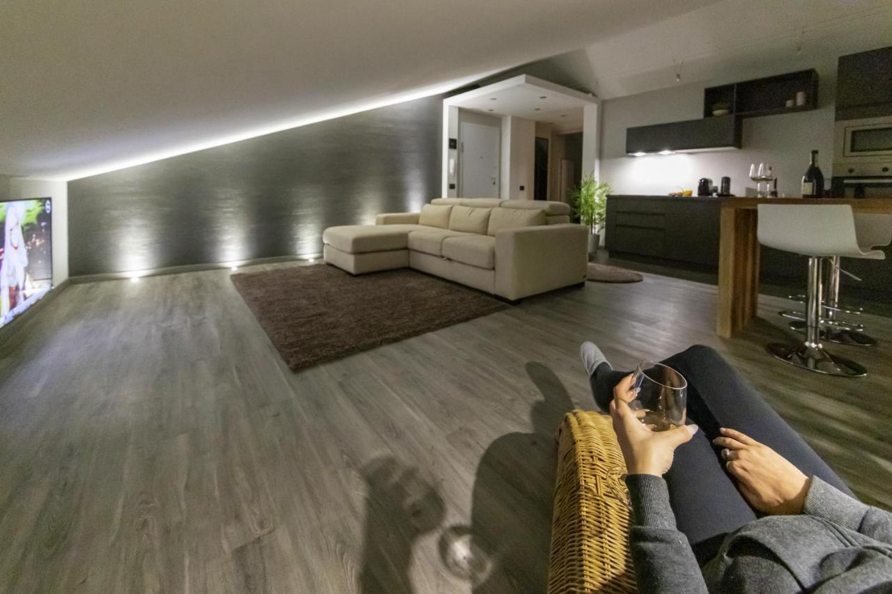 Апартаменты Panoramic Penthouse In The Historical Center Домодоссола Экстерьер фото